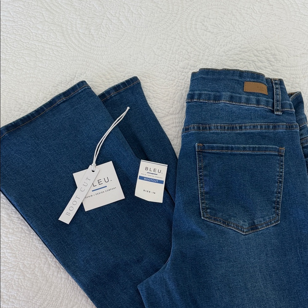 Women’s Bleu Boot Cut Jeans